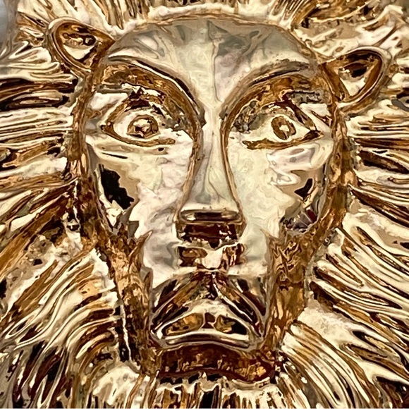 Set of 5 Gold Metal Lion Head Jewelry Pendants - Picture 6 of 17